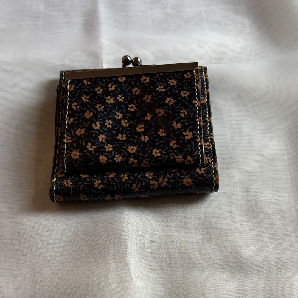 Elegant Floral Women's Wallet